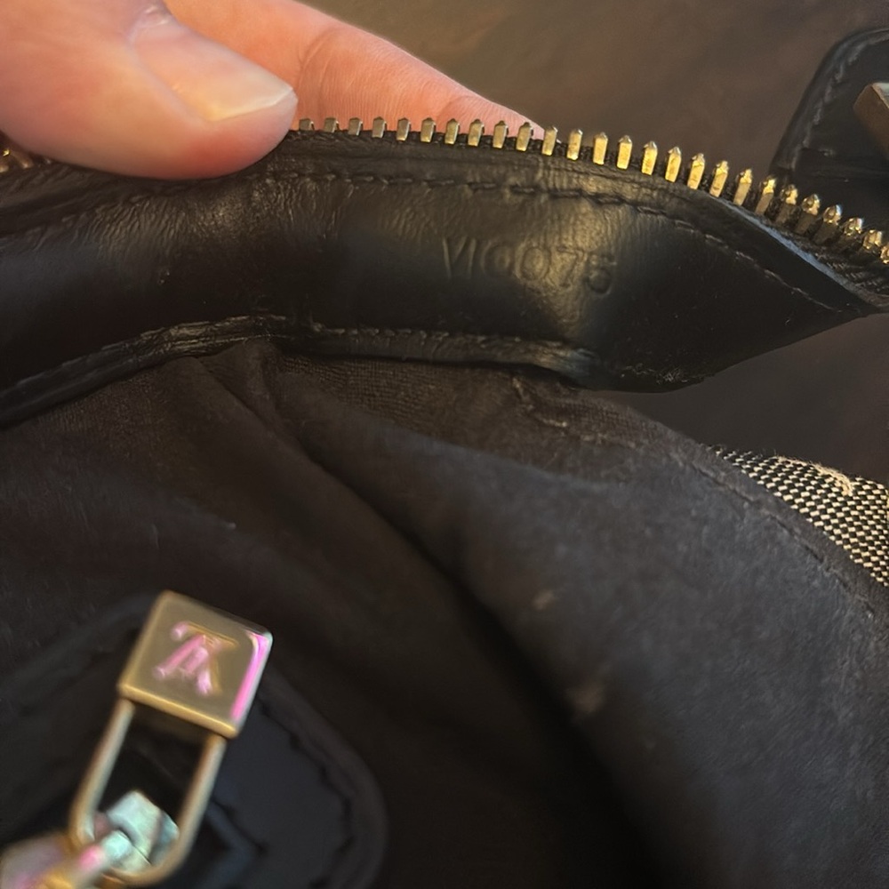 Louis Vuitton Josephine mini monogram bag, authentic - Picture 10 of 11